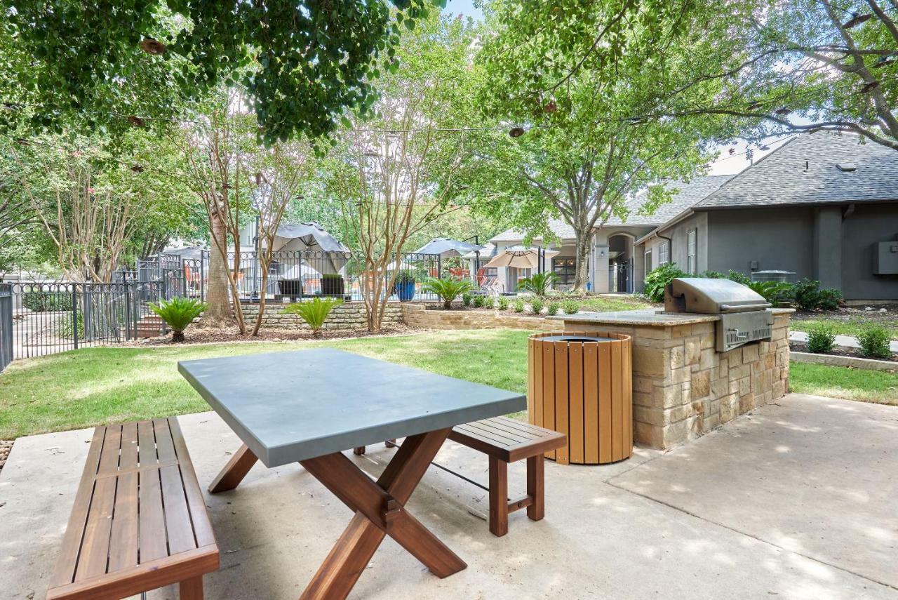 Sonder At The Domain Aparthotel Austin Bagian luar foto